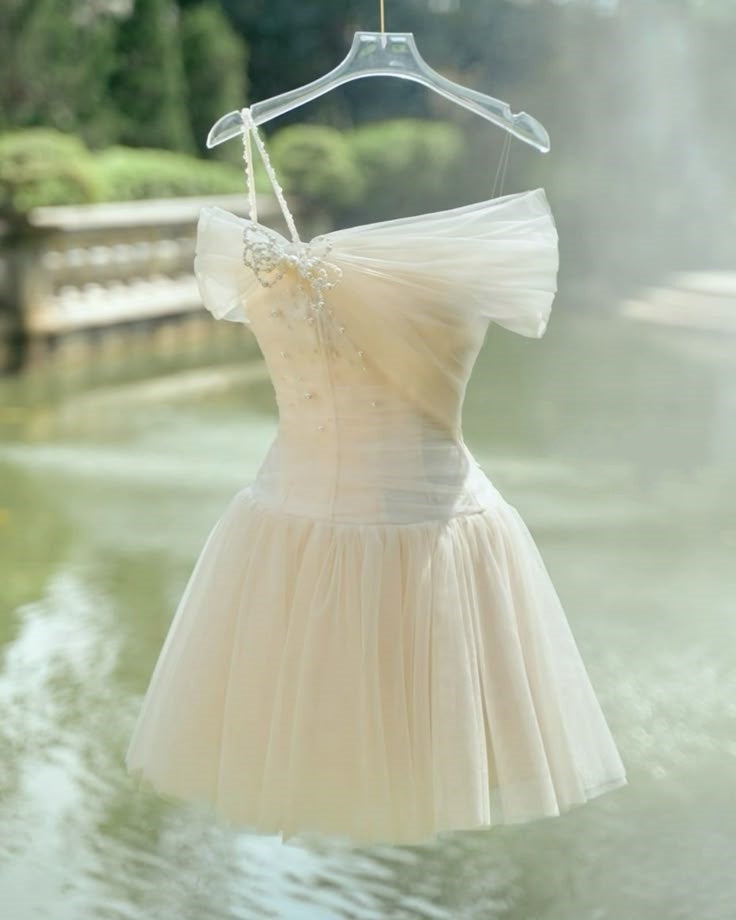 Pretty Ball Gown Off The Shoulder White With Beads Mini Homecoming Dresses Short 18th Birthday Outfits RB4203