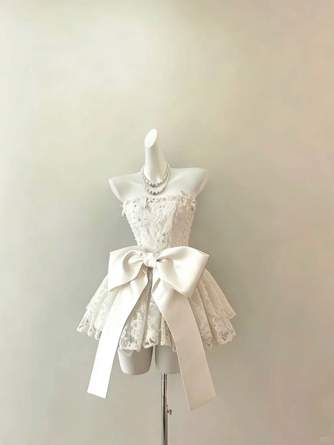 Elegant Ball Gown Strapless White Lace Mini Short Cocktail Gown Homecoming Dresses Ideas Hoco Outfits RB4848