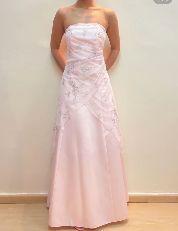 Magnifique Robe Longue de Soirée Formelle en Tulle Rose Sans Bretelles Coupe Évasée Robe de Bal N2545