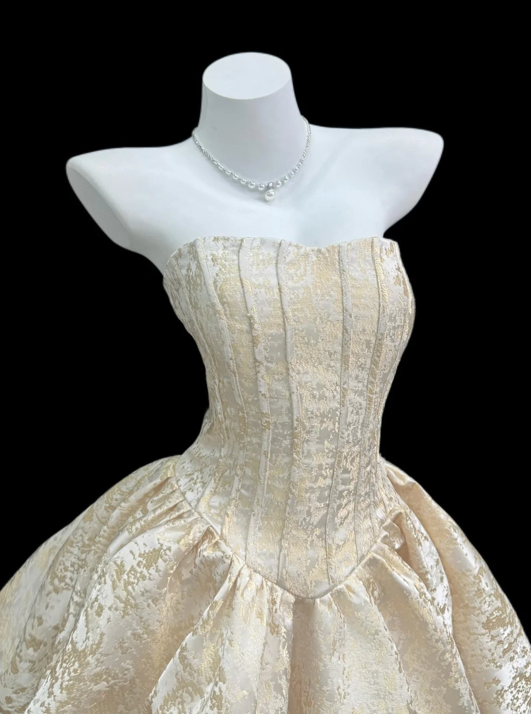Robe de bal vintage bustier dentelle dorée 12e année longueur courte mini look esthétique robes de bal de promo RB4350