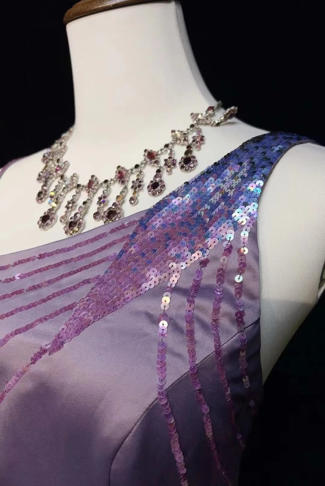 Robes de bal vintage en satin lilas sans manches, ligne A, perles années 70, robe de soirée N2568