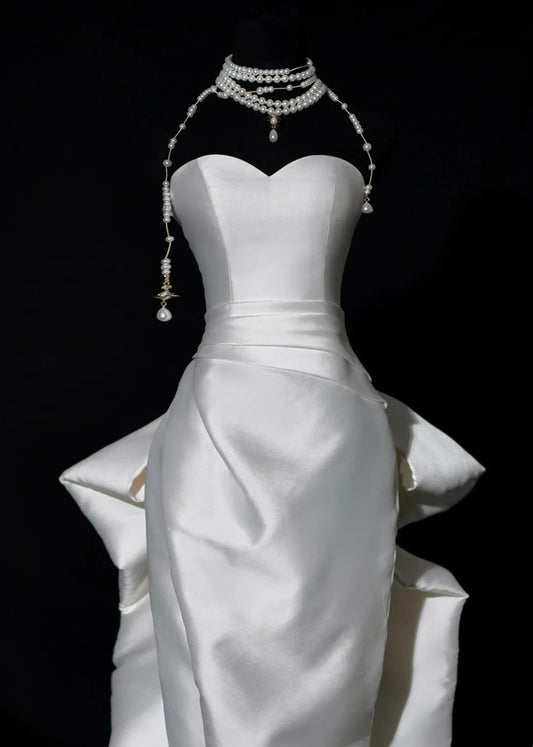 Plain Wedding Dresses Sheath Sweetheart Satin Pleated Brides Dress Fitted Long Bridal Gowns AB2530
