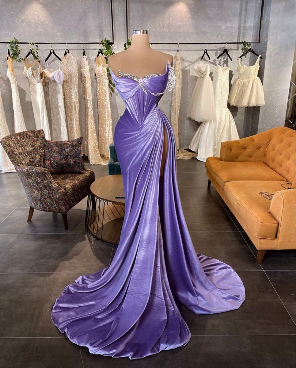 Luxuriöses Meerjungfrauen-Abendkleid aus lila Samt mit Schlitz, Pailletten und Meerjungfrauen-Ausschnitt, ideal für 16. Geburtstage, Partys und andere festliche Anlässe (AB1188)