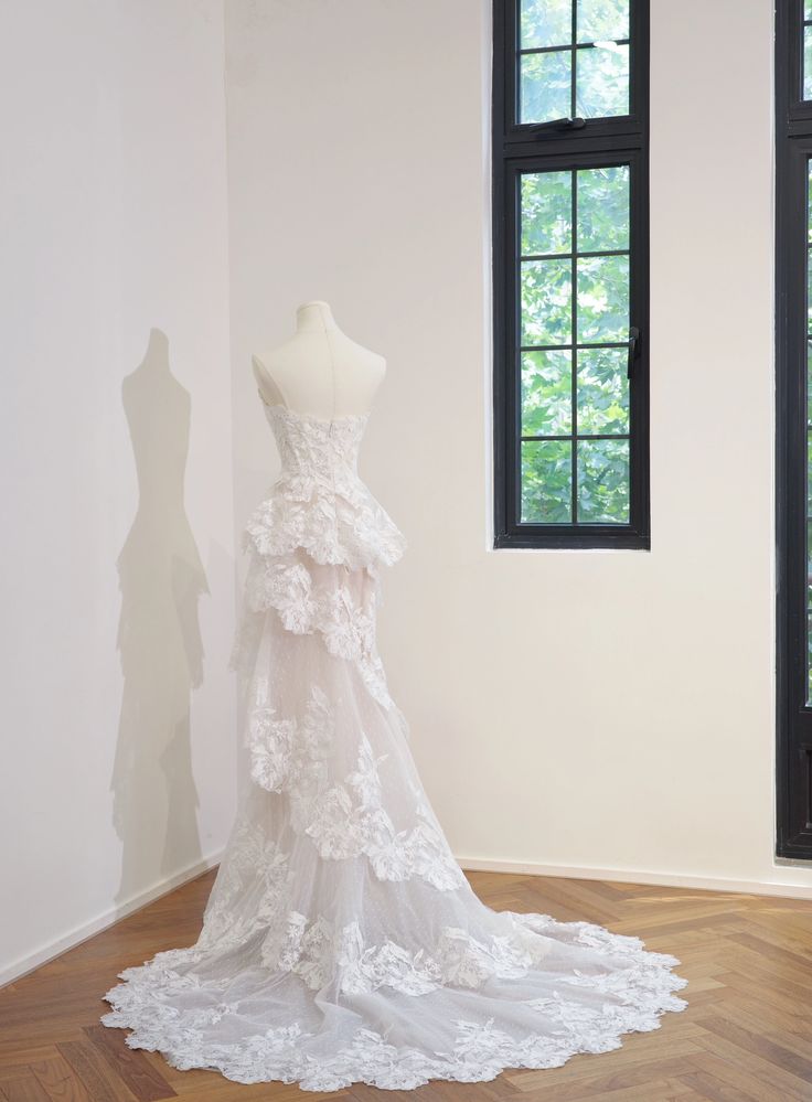 Robe de mariée sirène à bustier cœur, en dentelle plissée superposée, longue traîne, modèle AB1499