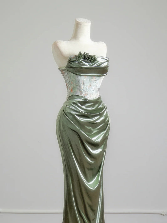 Robe de bal longue sirène romantique sans bretelles vert sauge à volants, idéale pour un 18e anniversaire (N397)