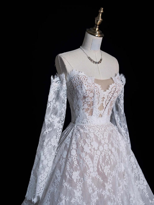 Fairytale Fantasy Art Wedding Dresses Ball Gown Sweetheart Lace White With Long Sleeves Train Brides Dress Fitted Bridal Gowns N651