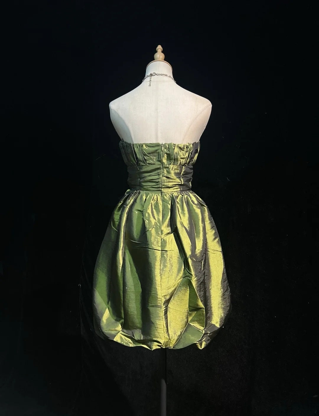 Süßes A-Linien trägerloses olivgrünes Taftkleid zum 16. Geburtstag Homecoming Outfits N3654