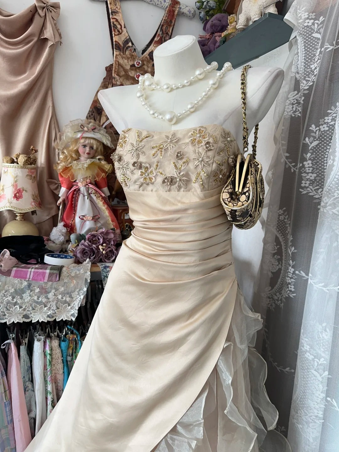 Ball Gown Strapless Champagne Sleeveless With Beads Prom Dresses Formal Outfits RB3940