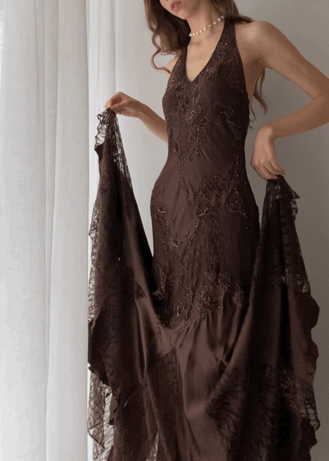 Robe de bal longue vintage en dentelle marron, coupe trapèze, dos nu, AB959
