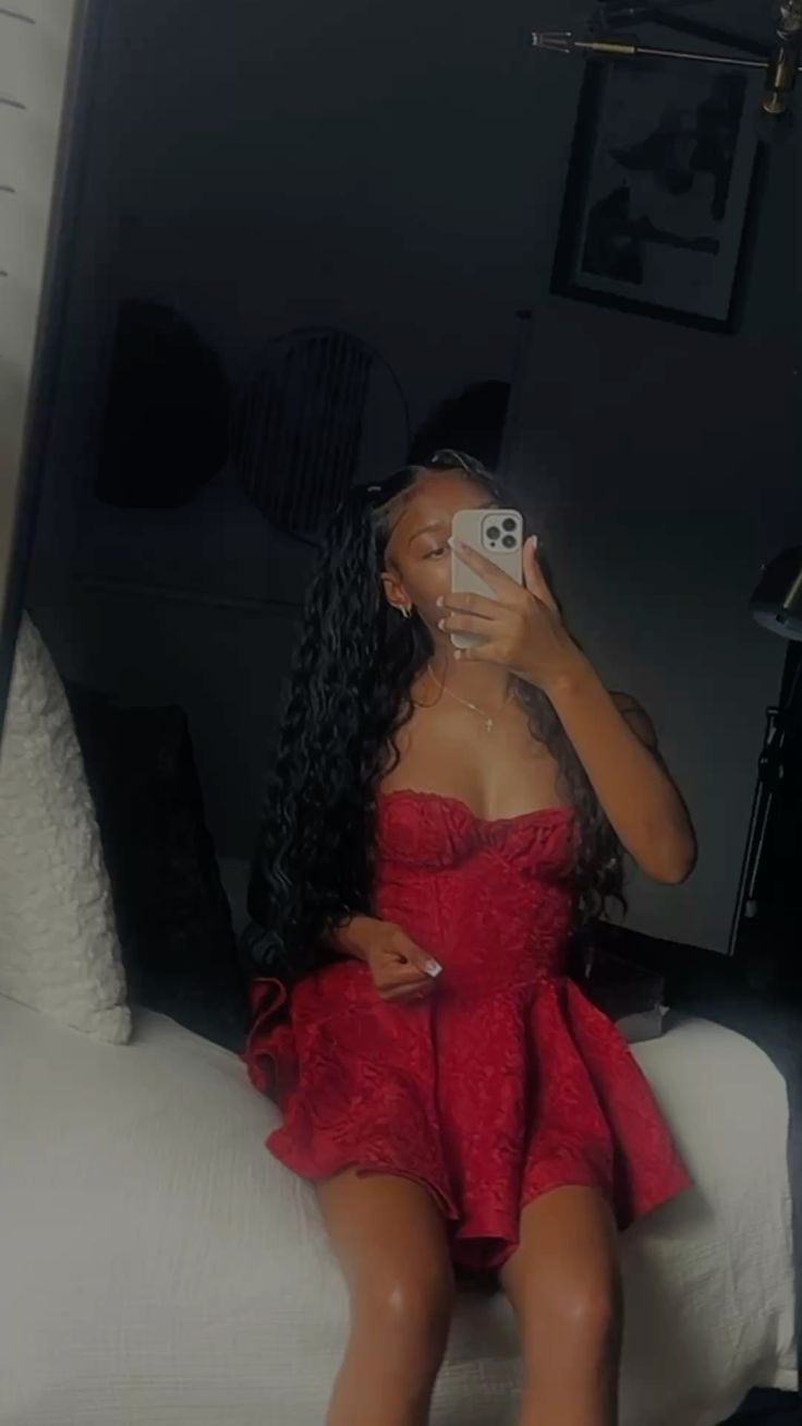 Jolie robe de bal courte rouge trapèze bustier cœur pour filles noires, inspiration "Nuit à Rio", idées de robes de retour à la maison RB4048