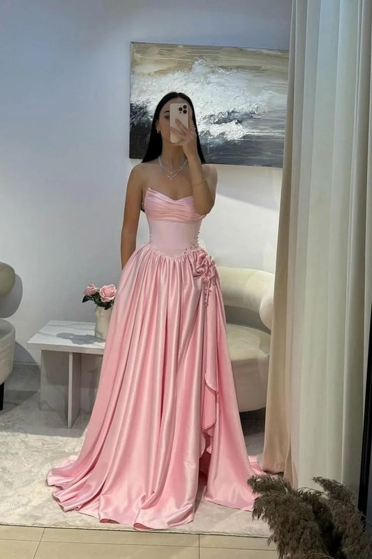 Magnifique robe de bal rose pâle en satin, décolleté cœur, sans manches, fente haute, ornée de pierres précieuses et plissée - Vestidos De Dia AB503
