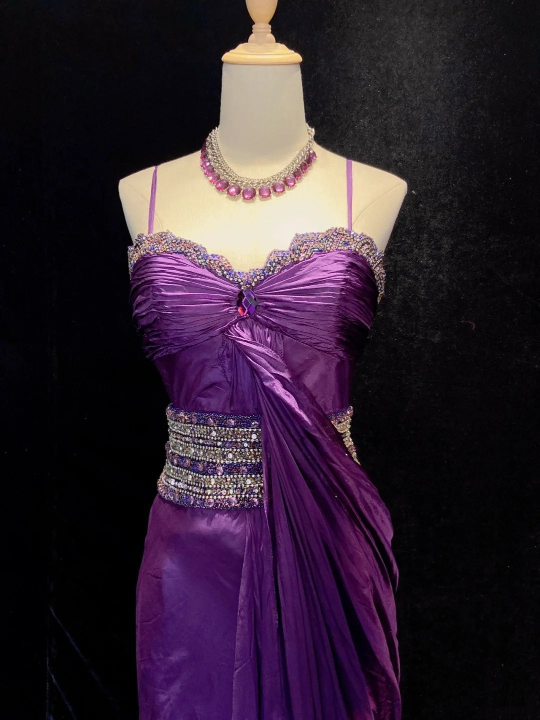 Robes de bal vintage Bretelles fines Sirène en mousseline de soie violette avec perles Longues tenues de soirée formelles N3866