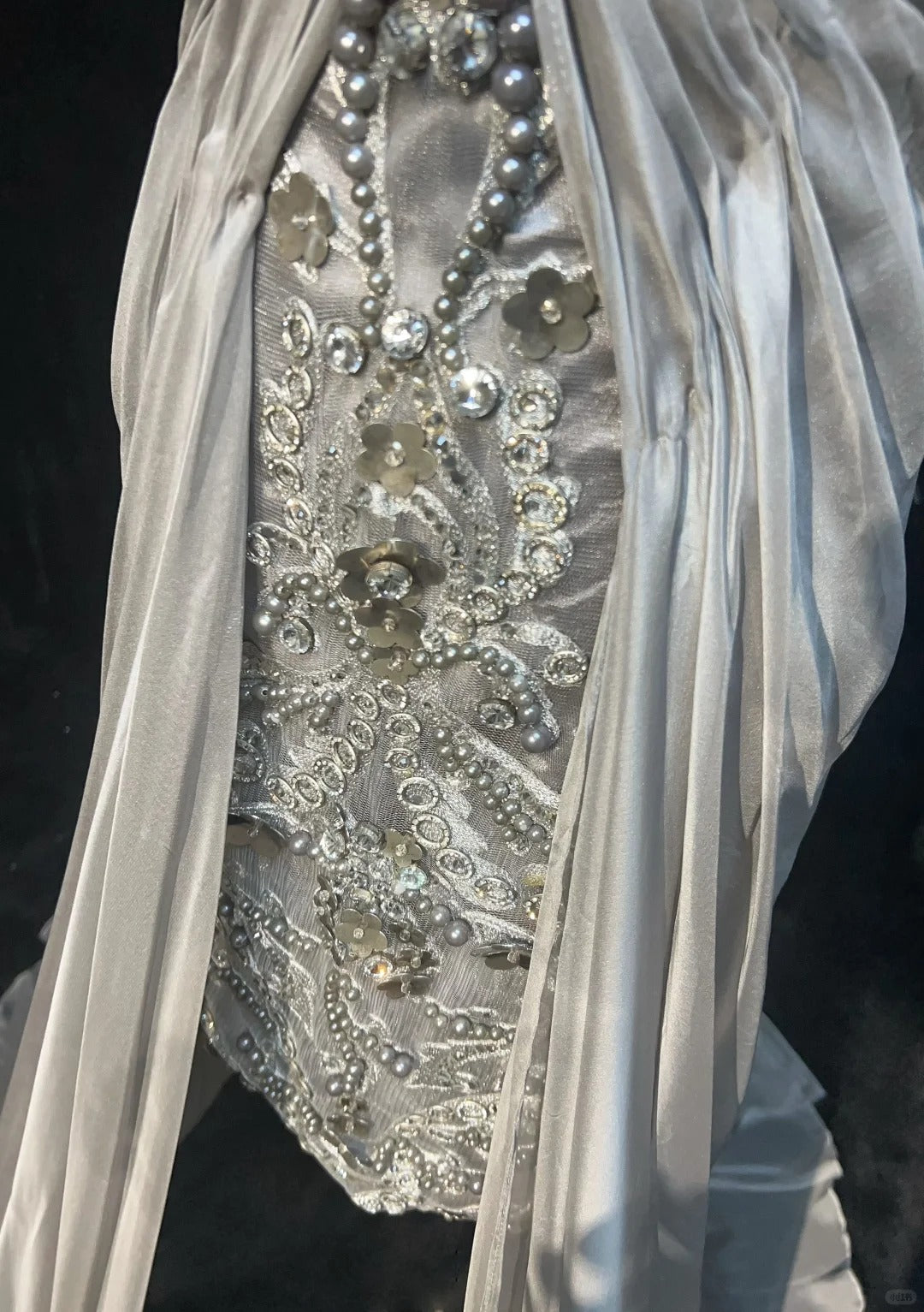 Vintage 90er Abschlussballkleider Etui Herz-Ausschnitt High-Low Silbergrau Chiffon Langes Ballkleid N3020