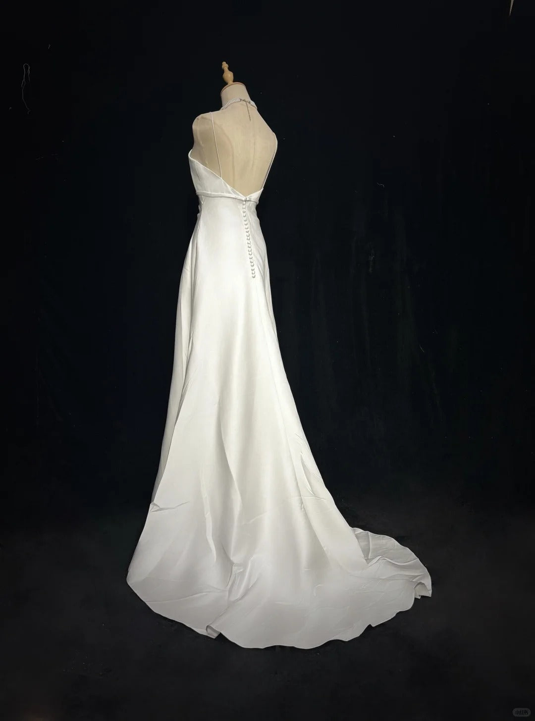 Vintage A-Linie Spaghettiträger Ärmelloses Bodenlanges Satin Garten Brautkleid RB3313