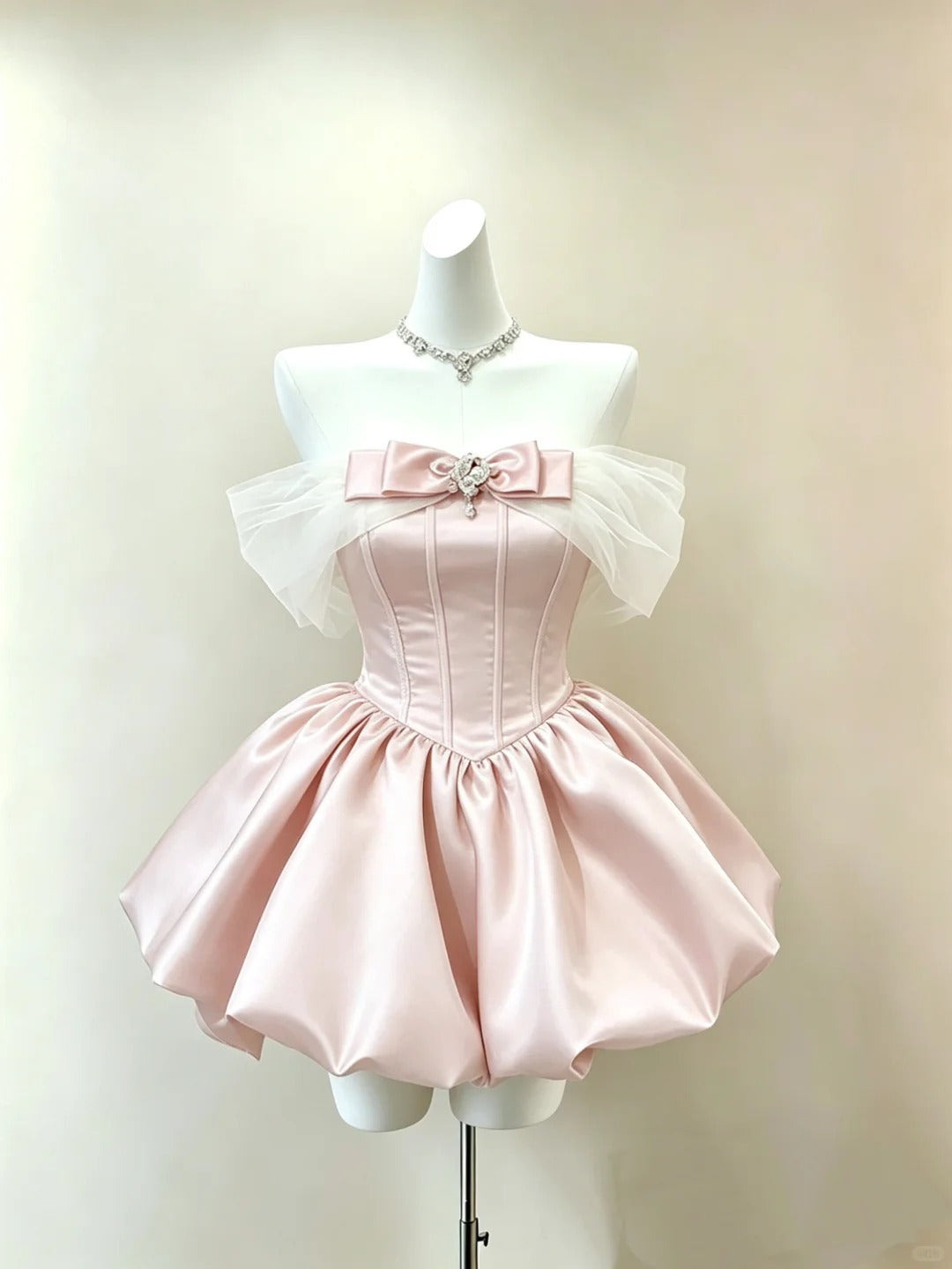 Wunderschöne kurze Homecoming-Kleider Ballkleid schulterfrei Pink Semi Formal Abschlussball Hoco Outfit RB4708