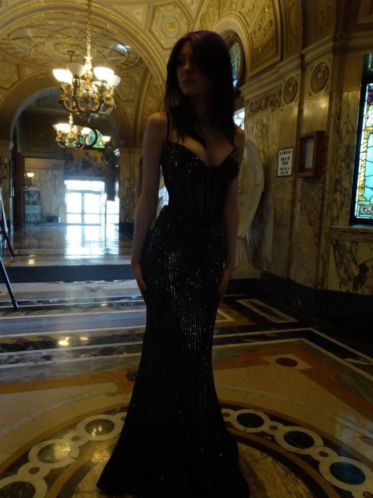 Funkelndes, schwarzes Pailletten-Abendkleid mit Spaghettiträgern im Meerjungfrauenstil, sexy Abendkleid N808