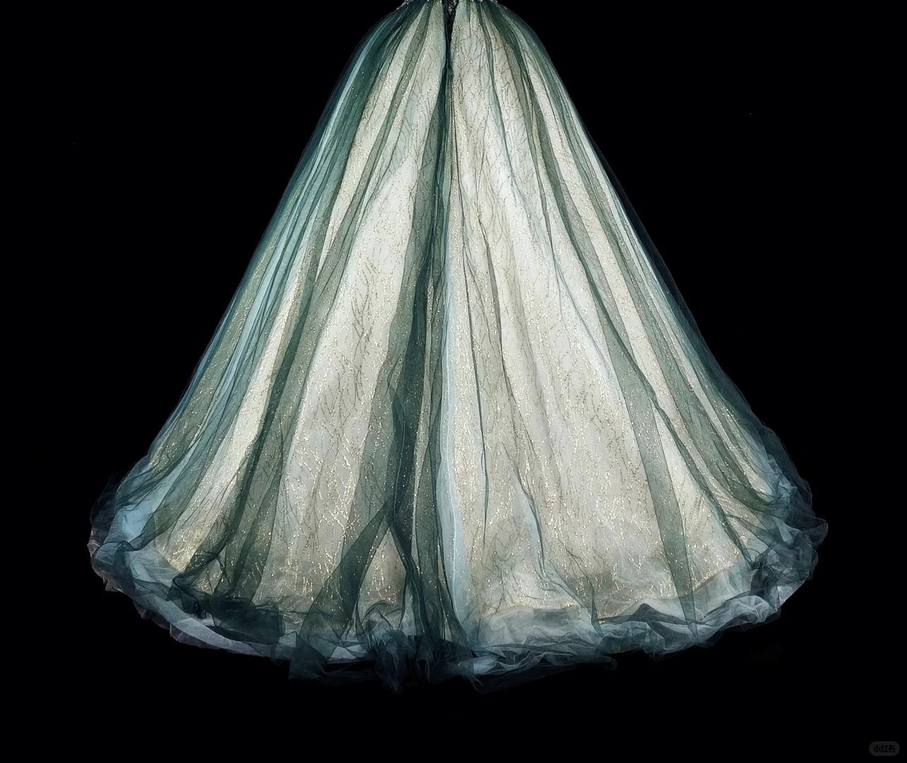 Robes de bal vintage Robes de soirée bretelles en tulle vert avec volants Robe longue de soirée des années 1980 N2712