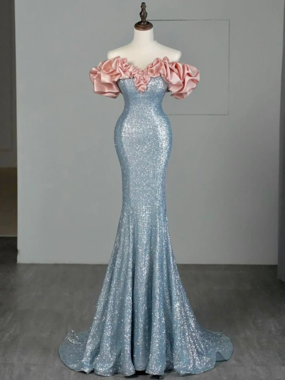 Gorgeous Mermaid Off The Shoulder Silver Sequins Prom Dresses Short Sleeves Long Formal Party Gown N1349