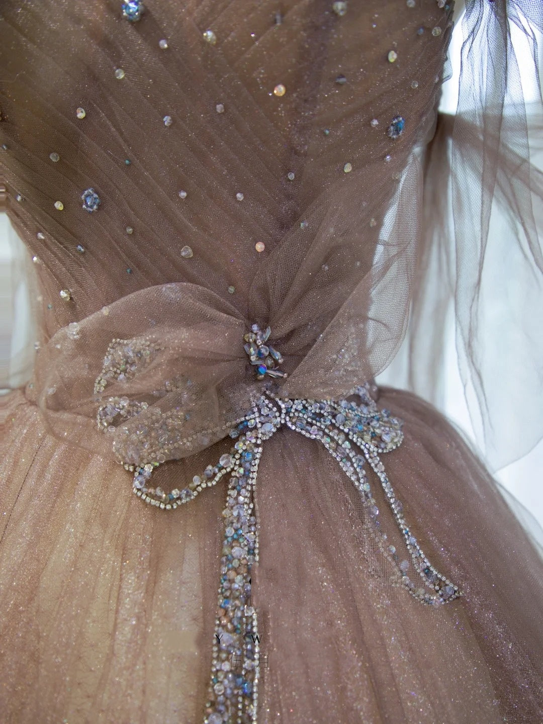 Élégante Robe de Bal Épaules Dénudées en Tulle Longue Robe de Soirée Robe de Bal 18e Anniversaire N2852