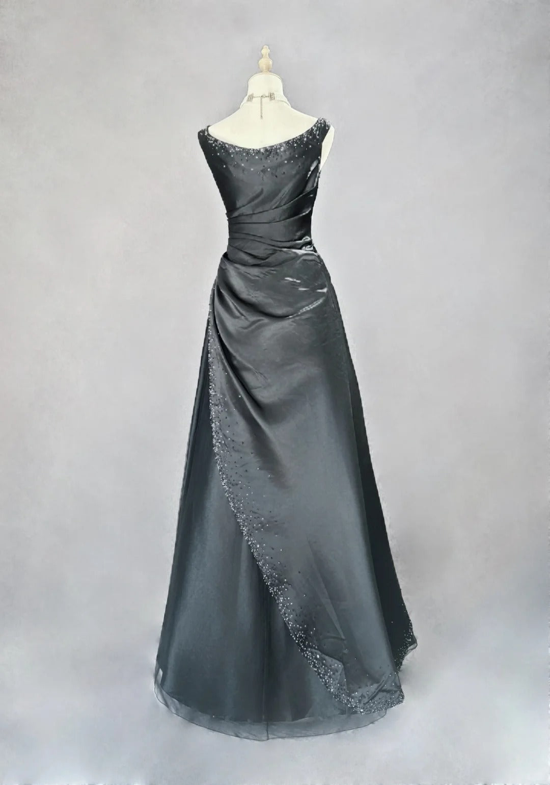 Vintage 90er Abschlussballkleider Ballkleid V-Ausschnitt Schwarz mit silberner Perlenstickerei Langes Abschlussballkleid N3022