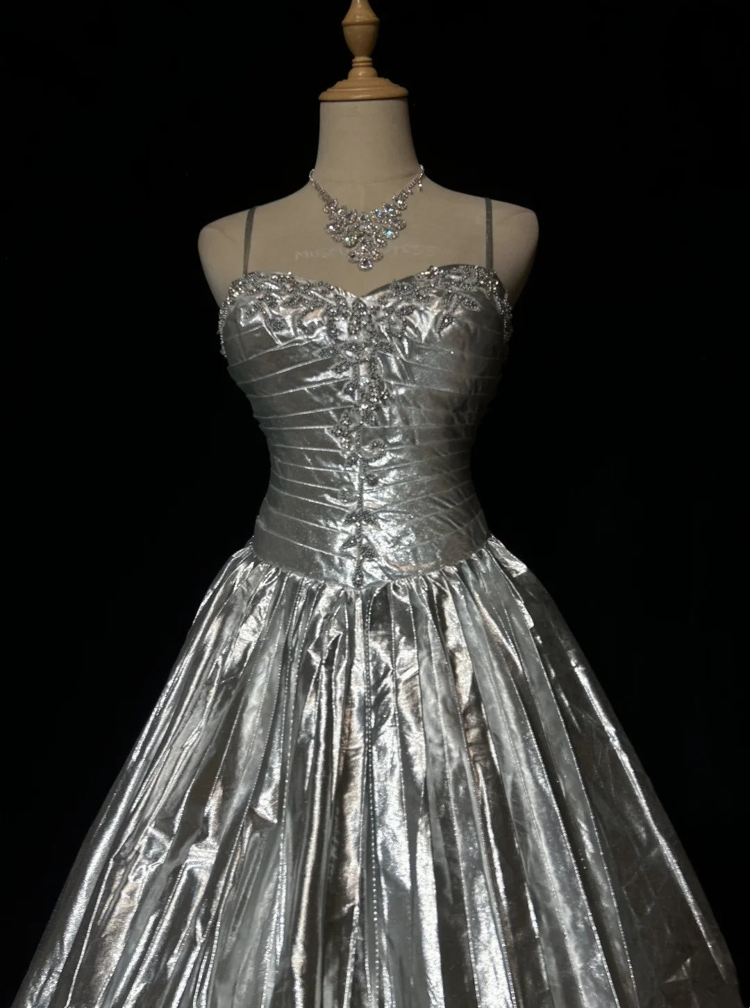 Vintage Ballkleid Spaghettiträger Grau Knielang Senioren Inspo Geburtstag 16. Party Outfits Homecoming Kleider RB3952