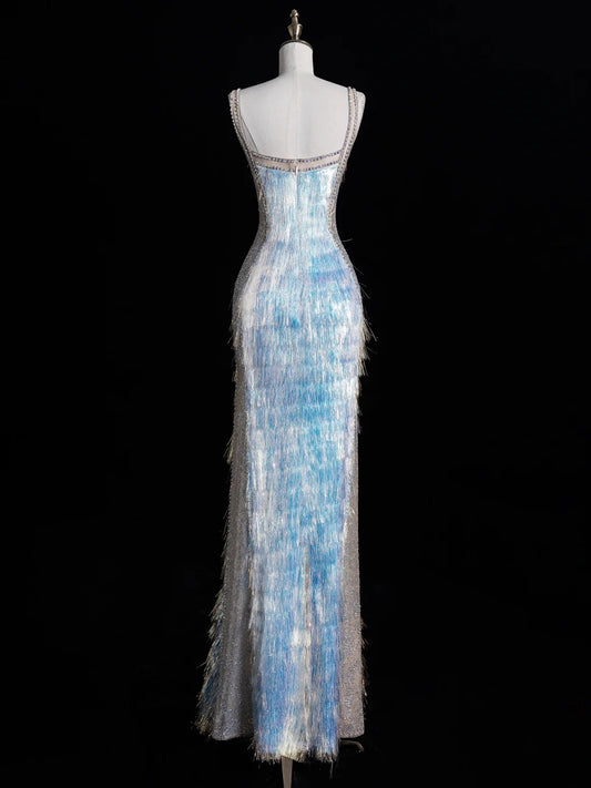 Glitzerndes, langes, blaues Meerjungfrauen-Abendkleid mit Spaghettiträgern – Inspiration für Outfits zum 18. Geburtstag – Festliches Kleid N487