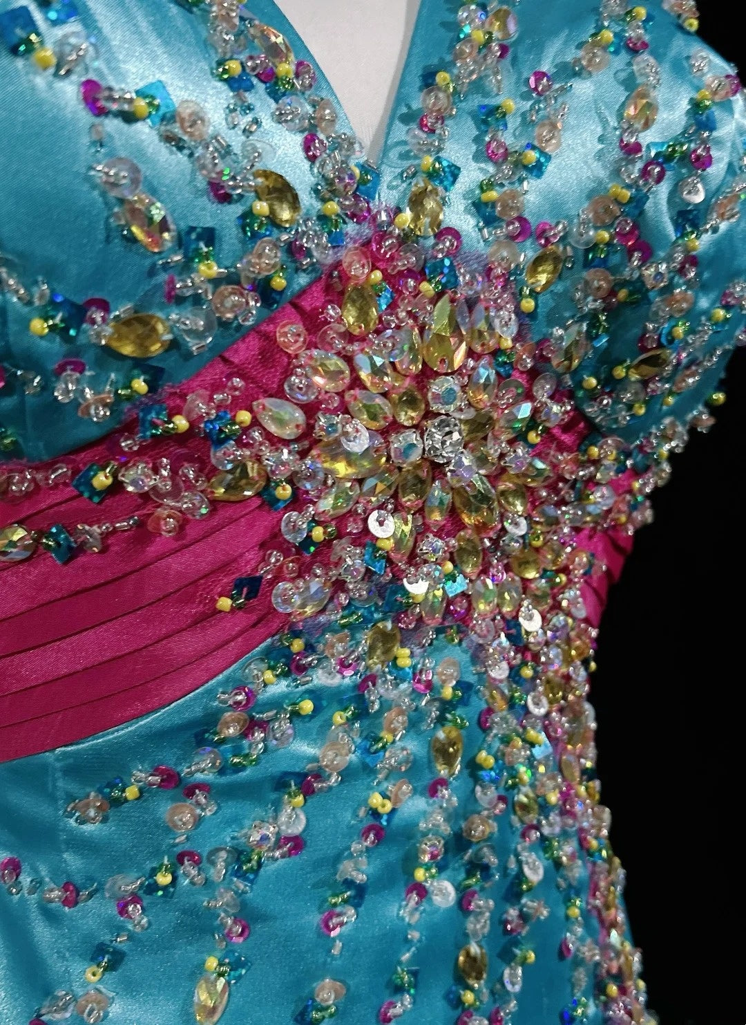 Bescheidene Abschlussballkleider Inspo Meerjungfrau V-Ausschnitt Tiffany-Blau mit Perlen für Damen Abendkleid N3240