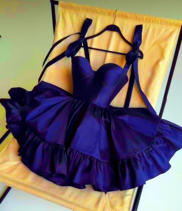 Simple Ball Gown Spaghetti Straps Satin Grape Short 16th Birthday Dress Homecoming Dresses Cocktail Gown AB018