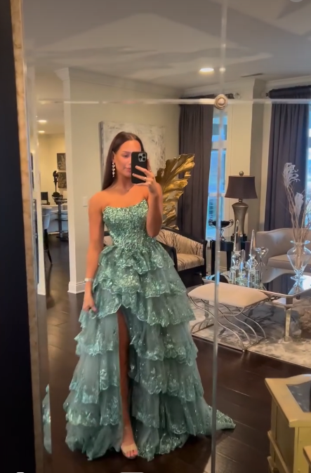 Bescheidenes Ballkleid, trägerlos, hellgrün, ärmellos, edles Ballkleid, Inspiration, Partykleid, Prinzessinnen-Abschlusskleid B648
