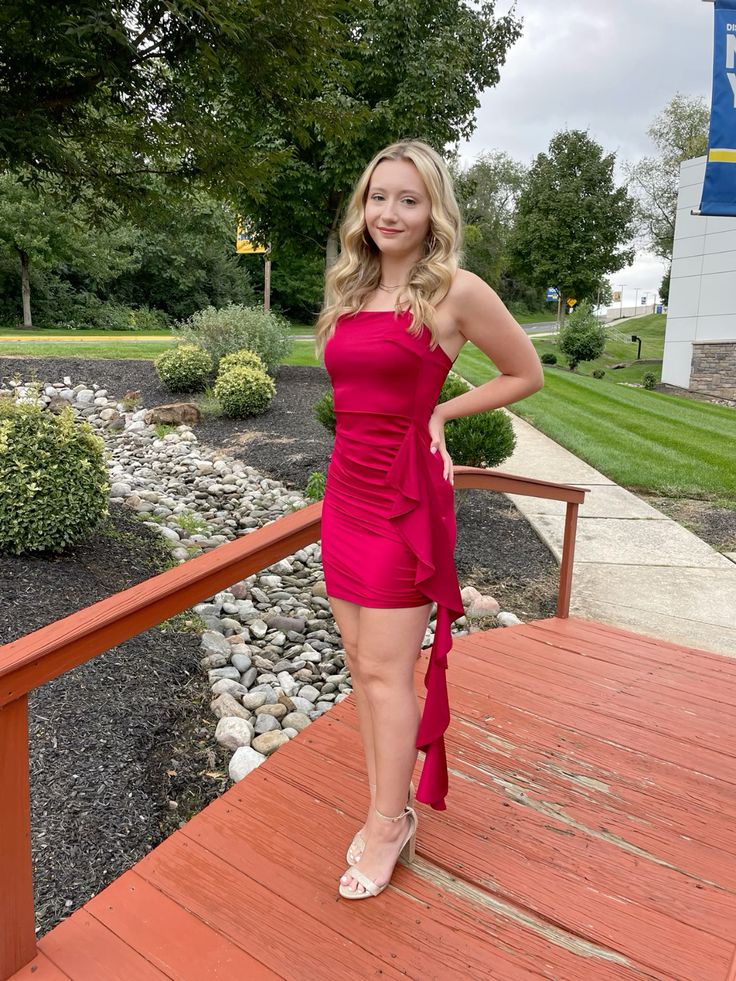 Minimalist Sheath Spaghetti Strap Red Chiffon Sleeveless Semi-formal 9th Graduation Short Inspo Homecoming Dresses RB4549