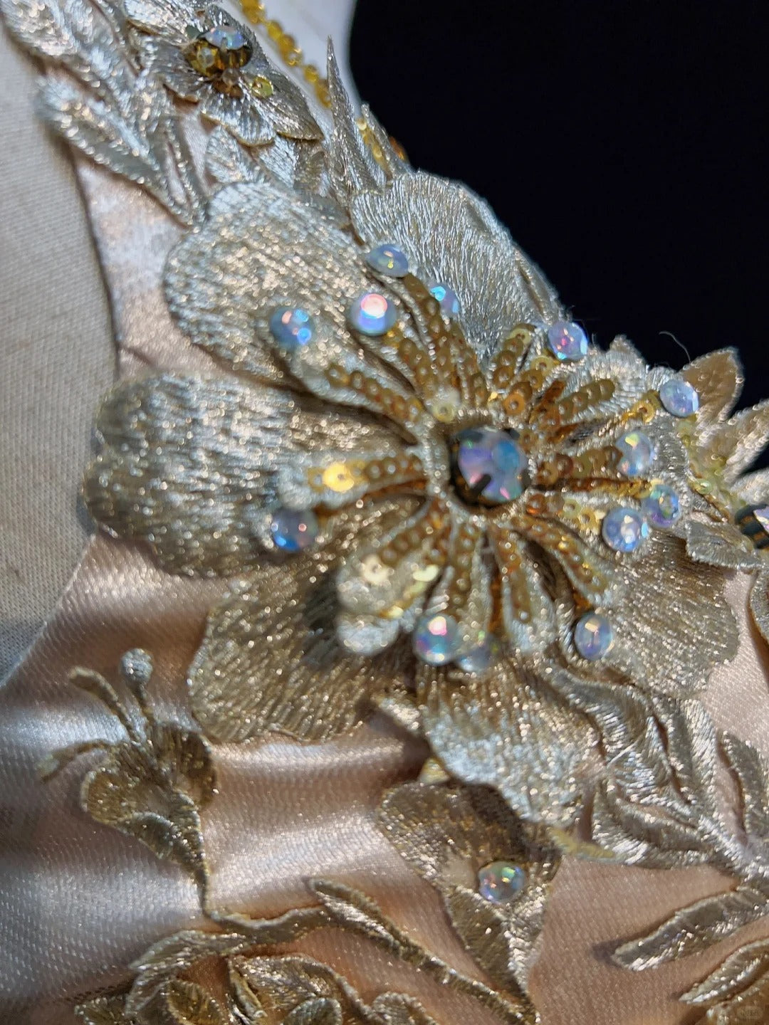 Vintage Meerjungfrauen-Abschlussballkleider, One Shoulder Tüll, Gold, 90er Jahre mit Applikationen, Ballkleider N3343