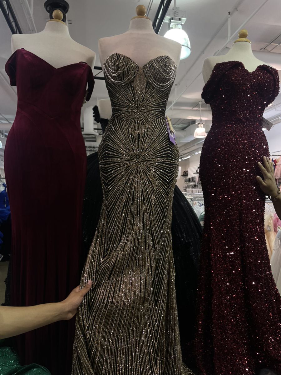 Robe de bal longue sirène scintillante noire et dorée à décolleté cœur et corsage perlé pour jeunes filles noires N640