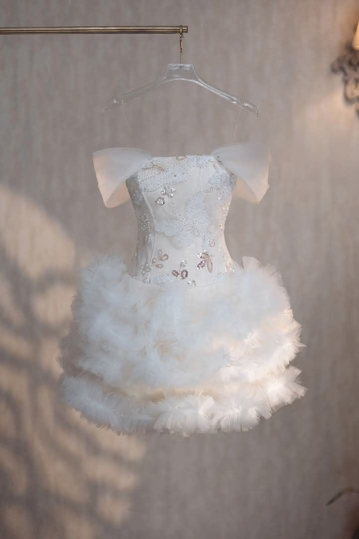 Timeless Robe de Bal Épaules Dénudées en Tulle Blanc Courte avec Perles, Tenue de Rentrée Lycée Hoco, Robes de Bal de Promo RB4443