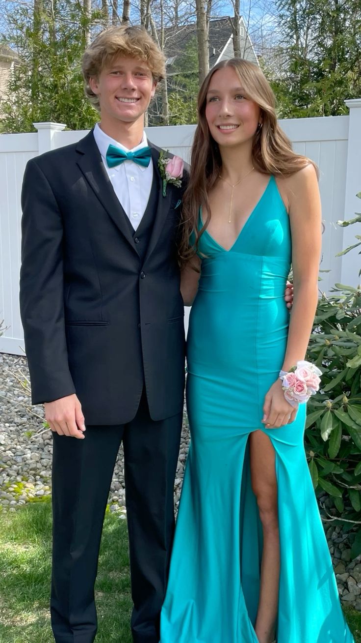Elegantes Meerjungfrauen-Halterkleid aus blauem Satin mit Schlitz, figurbetont, langes formelles Abendkleid für Damen, Ballkleid zum 16. Geburtstag AB1241