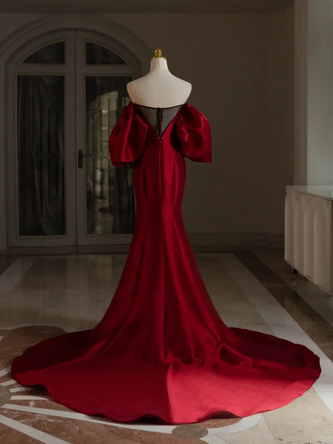Vintage Mermaid Square Neck Short Puffy Sleeves Red Satin Long Prom Dresses Evening Gowns A001