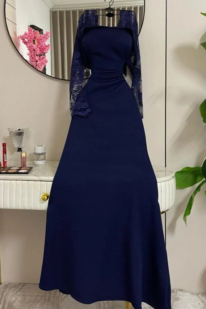 Robe sirène élégante bleu marine à épaules dénudées et manches longues, idéale pour l'hiver, les soirées de bal et les dîners chics. Modèle AB2029.