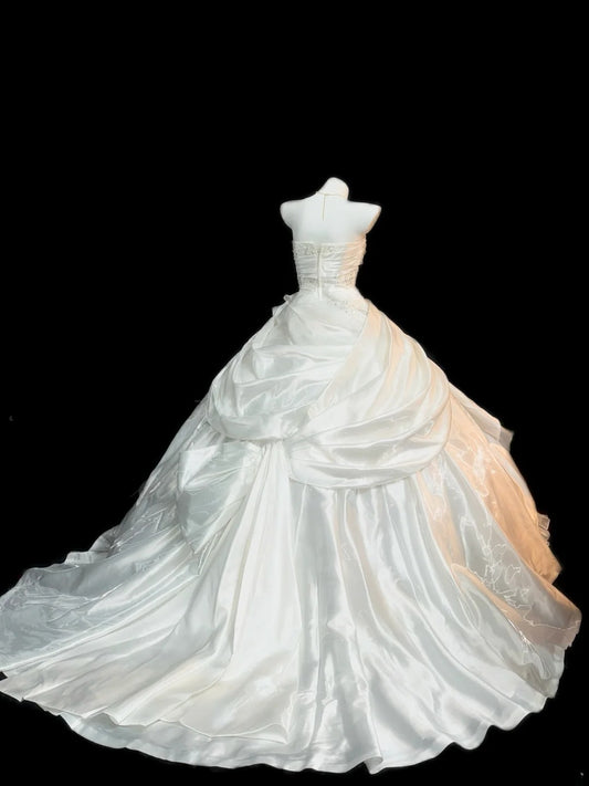 Ethereal Ball Gowns Strapless White Lace With Appliqued Lace Court Train Wedding Dresses RB3362