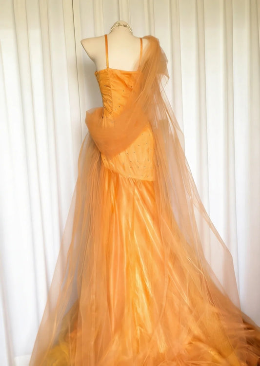 Robe de bal longue sirène vintage années 90 en tulle orange à fines bretelles, idéale pour un 21e anniversaire (AS029)