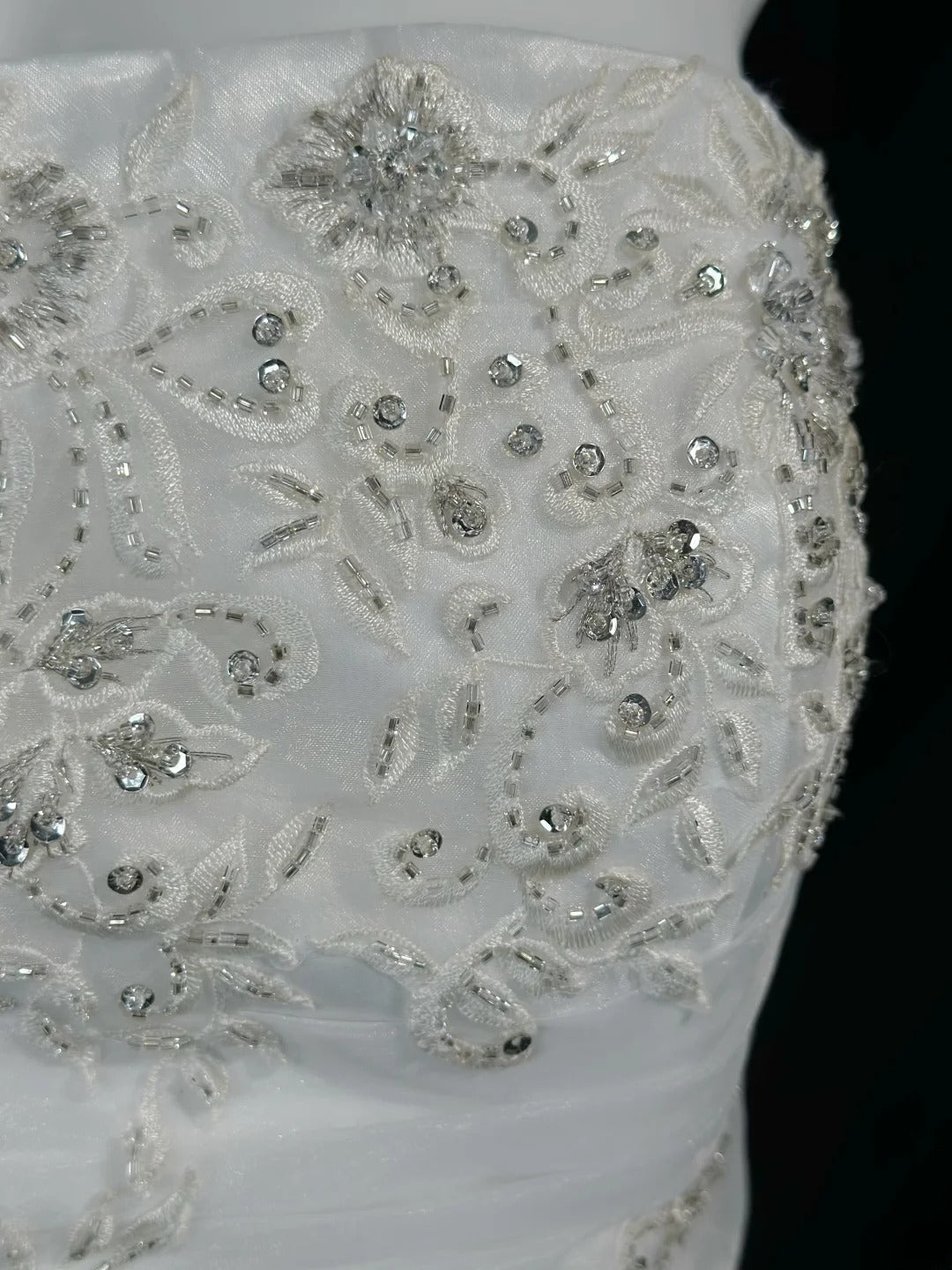 Classy Prom Dresses Ball Gown Strapless White Tulle Sleeveless With Lace Evening Dress Formal Outfits RB5840