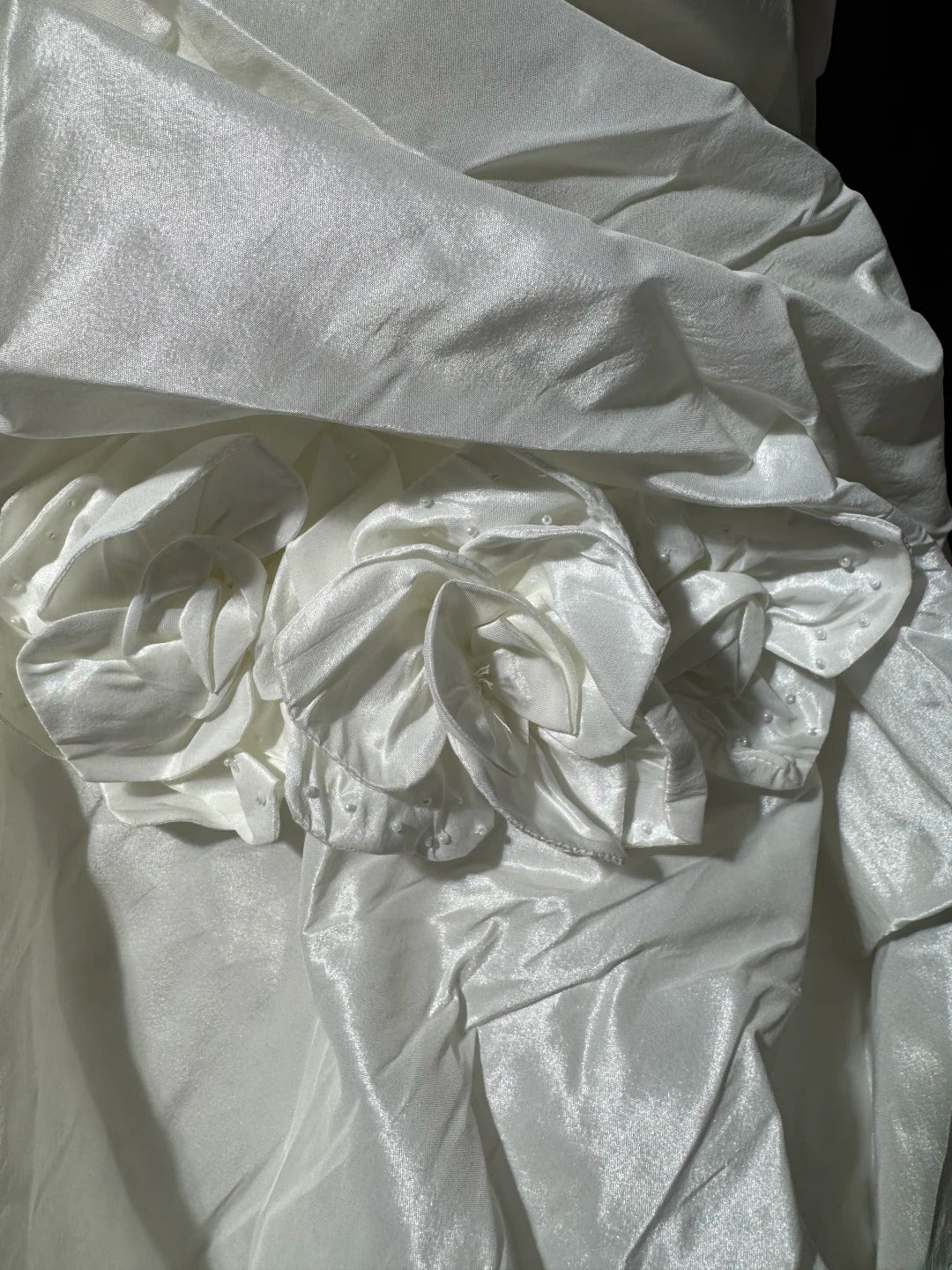 Robe de mariée sirène bohème sans manches en dentelle blanche plissée satin long vintage années 70 AS045