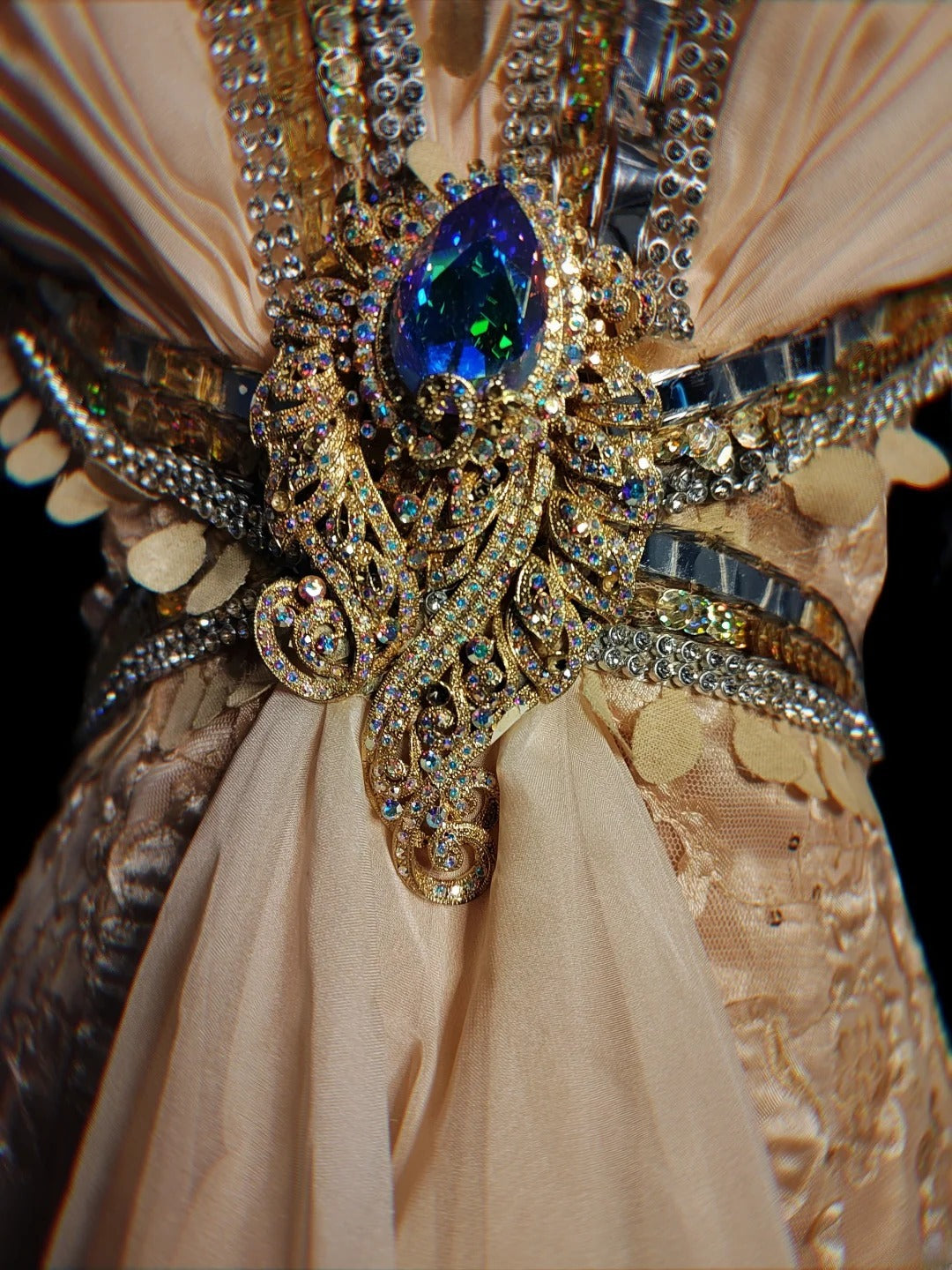 Vintage Meerjungfrauen-Abendkleid aus rosafarbenem Chiffon mit V-Ausschnitt, Perlenstickerei und Spitze, ärmellos, für Abschlussball oder andere festliche Anlässe AS079