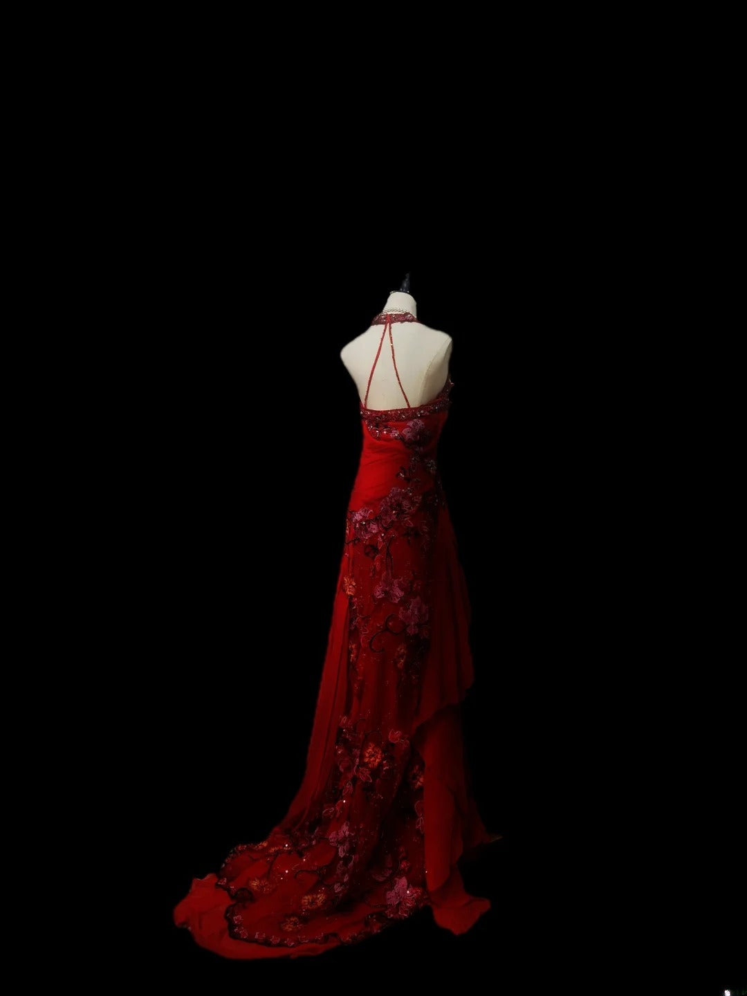 Vintage 1950er Jahre A-Linien-Halterkleid, burgunderrot, gestuft mit Applikationen, langes Ballkleid für den Schulabschlussball, AS097