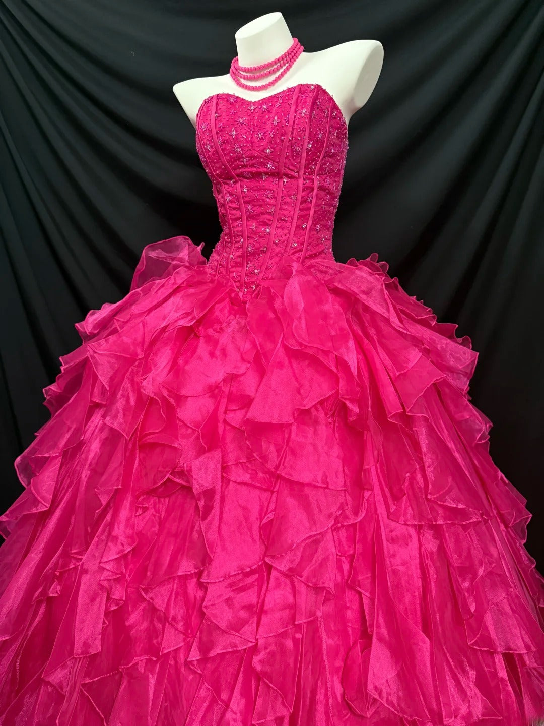 Modest Ball Gown Strapless Hot Pink Sleeveless With Beading Tiered Layers Long Quinceanera Dress vestido de 15 de cenicienta RB3490