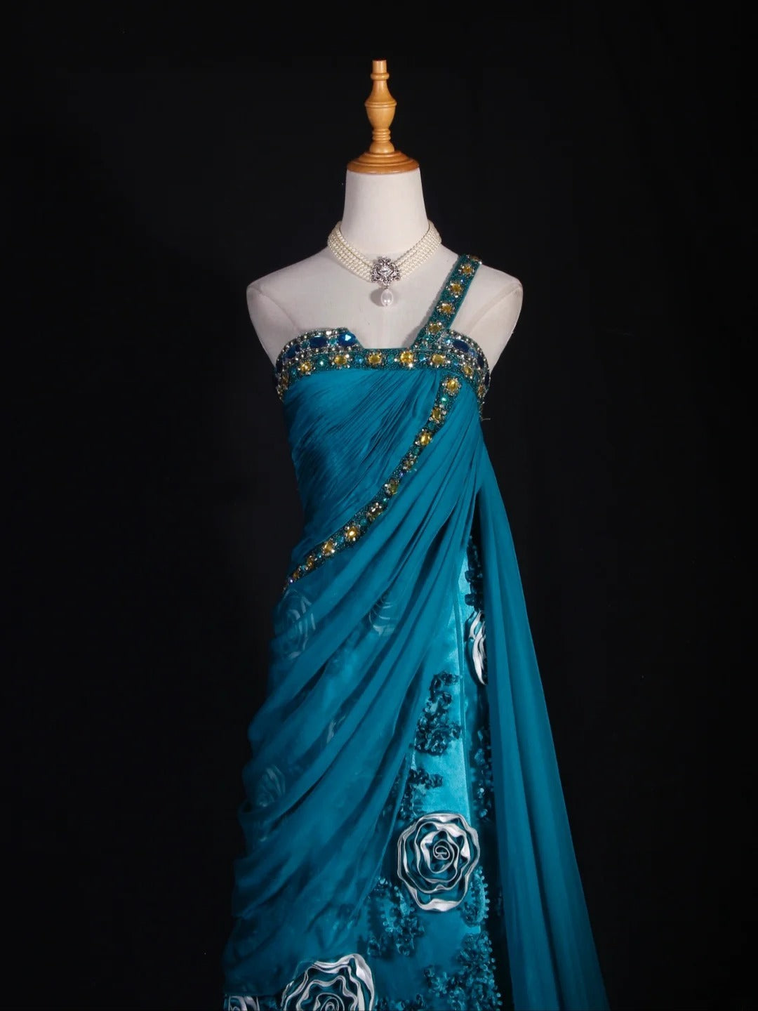 Retro-Abendkleid im Stil der 1960er Jahre: A-Linie, schulterfrei, aus Chiffon mit goldenen Perlen am Oberteil, Inspiration für das Outfit zum 22. Geburtstag, formelles Abendkleid AS294