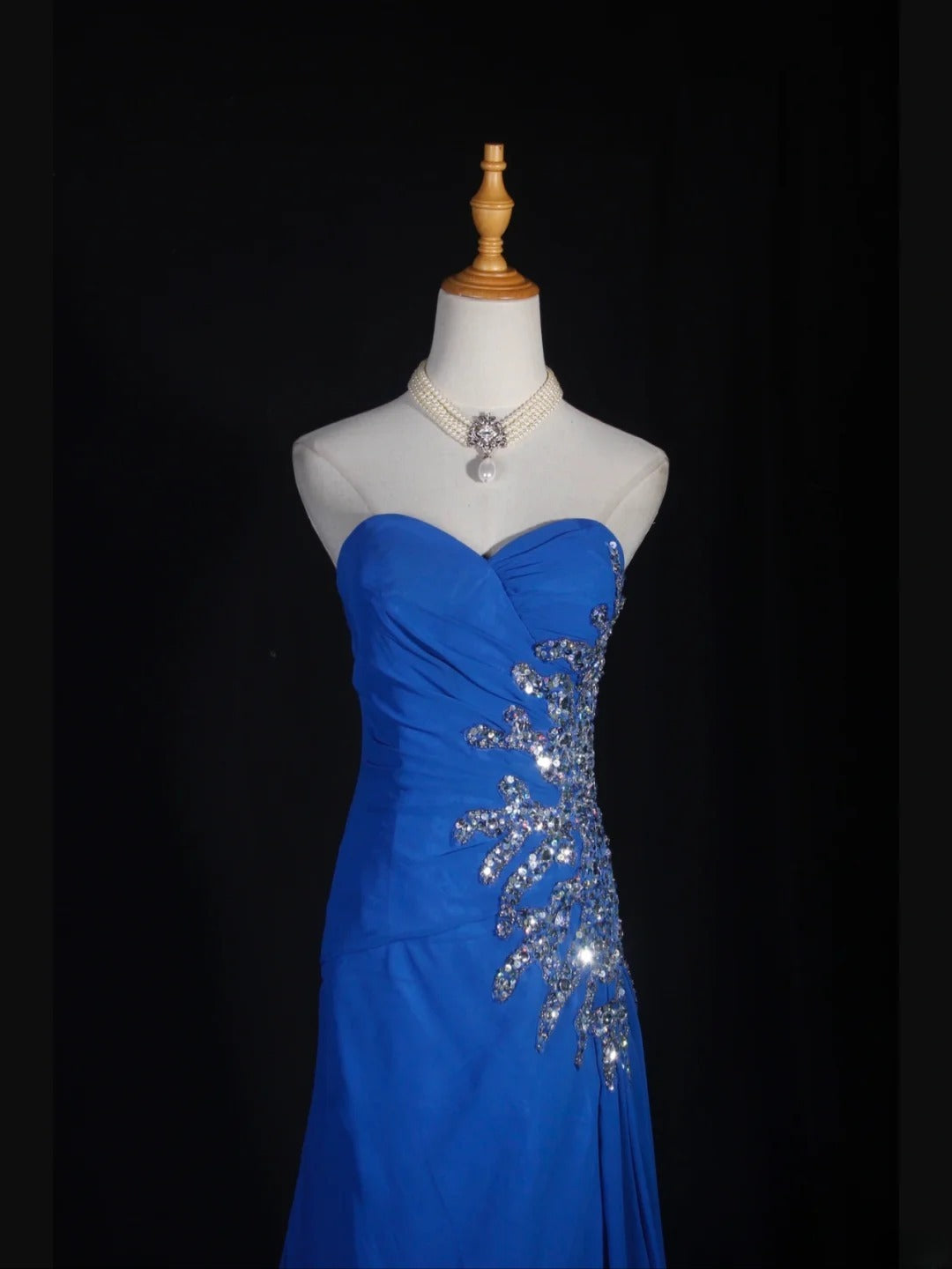 Retro-Meerjungfrauenkleid im Stil der 1960er Jahre: Königsblaues Chiffonkleid mit silbernen Perlen am Oberteil, langes Ballkleid, Inspiration für den 22. Geburtstag, formelles Abendkleid AS300