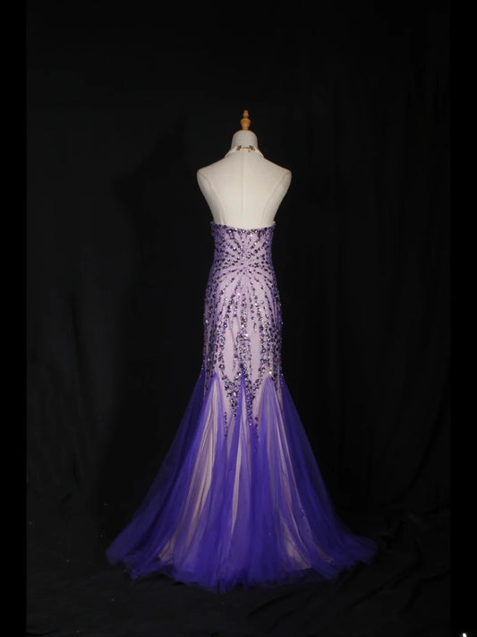 Robe de bal longue grande taille, style sirène, décolleté cœur, lilas, bustier perlé, tulle, coupe sirène vintage années 70. Idéale pour un 21e anniversaire. Modèle AS313.