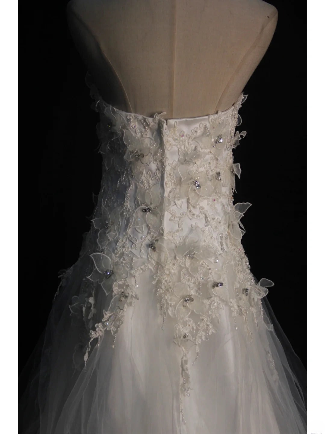 Women's Elegant Ball Gown Strapless Vintage Tulle Lace Wedding Dress for Bride Sweep Train Wedding Dresses AS401