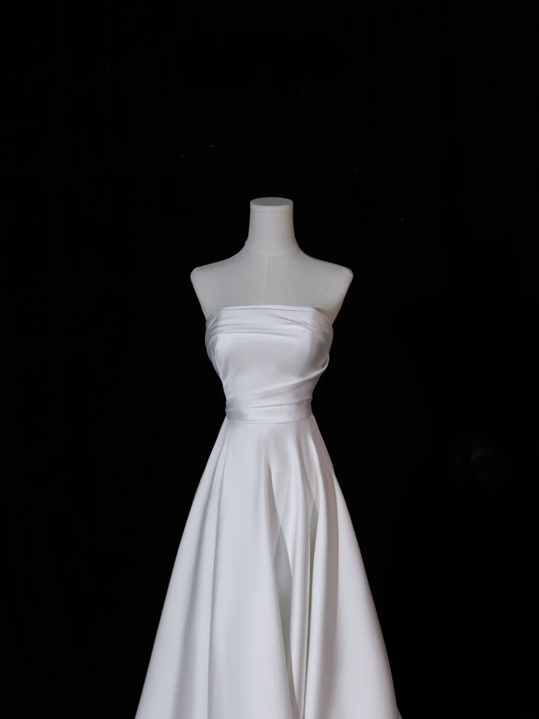 Simple Long Wedding Dresses A Line Strapless Silky Satin Style for Bride With Pleated Bodice Train White Fitted Bridal Dresses AS410