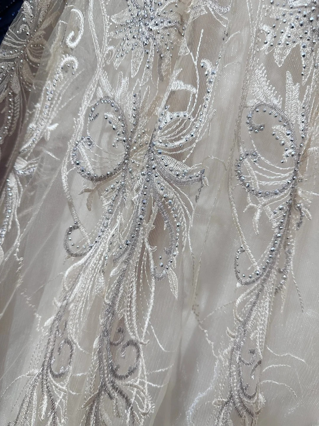 Charming Prom Dresses Ball Gown Off The Shoulder White Tulle With Feather Night Evening Formal Outfits RB6234