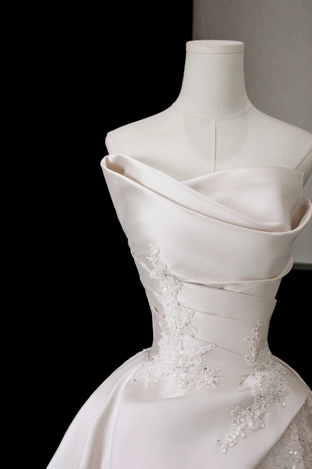 Robe de mariée fantaisie en satin, sans bretelles, longue et ajustée, style bal de promo, AU007
